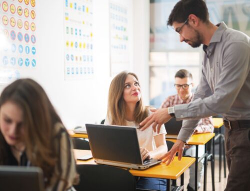 ¿Qué son los cursos de reciclaje para conductores?