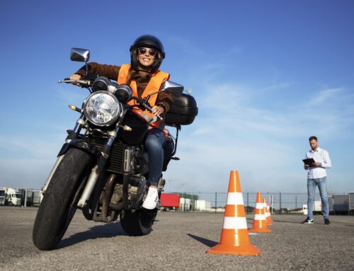 Circuito abierto para exámenes de moto: qué es y consejos para aprobarlo